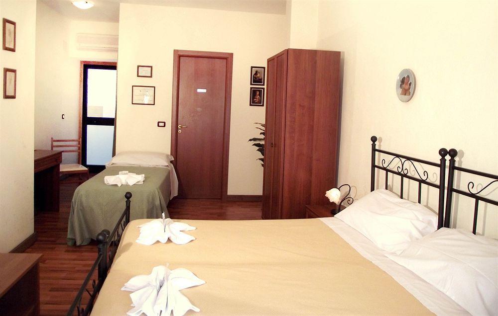 Antica Via B&B Agrigento Buitenkant foto